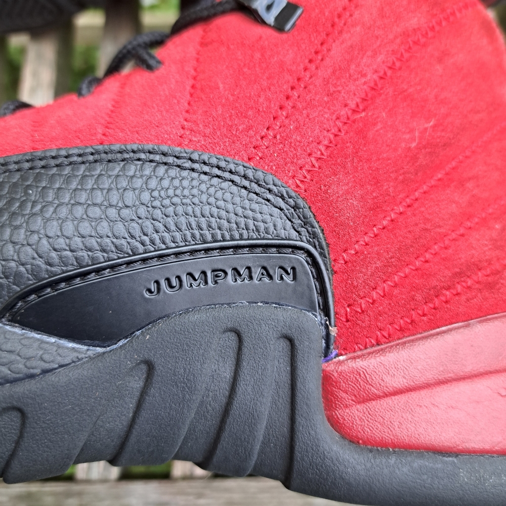Jordan 12 Retro Reverse Flu Game GS Size 7Y (153265-602) - Picture 9 of 13